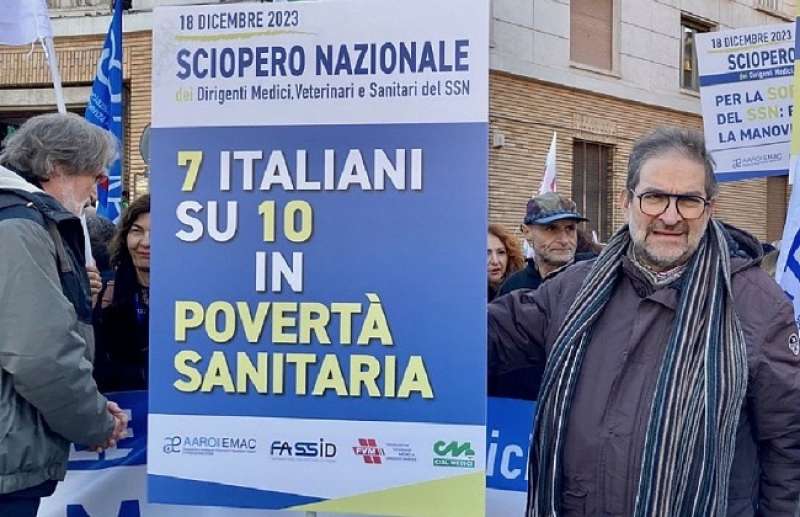 sciopero dei medici contro la manovra del governo meloni 12