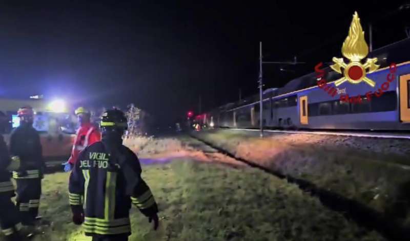 scontro tra un intercity e un frecciarossa a faenza 5