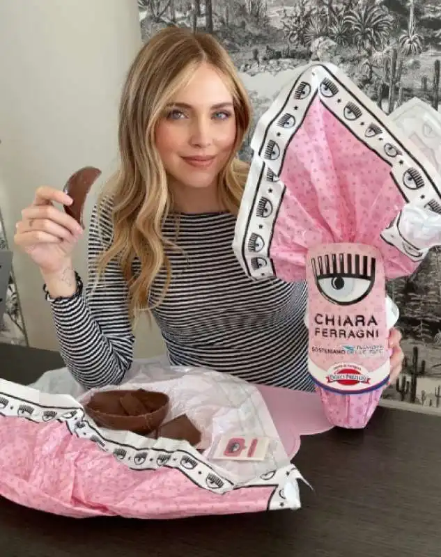 uovo di pasqua di chiara ferragni 9