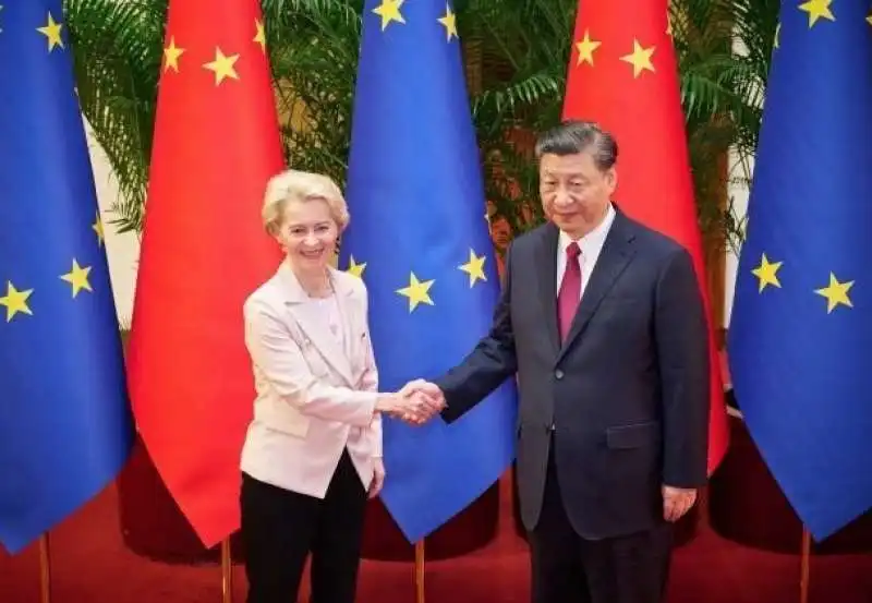 URSULA VON DER LEYEN E XI JINPING 