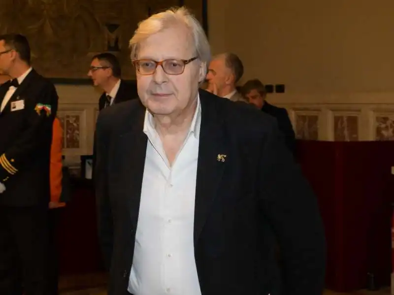 vittorio sgarbi  foto di bacco (2)