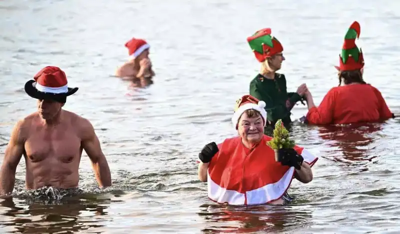 bagno di natale a londra   10