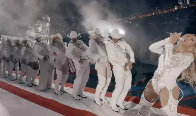 beyonce al nfl christmas gameday 5