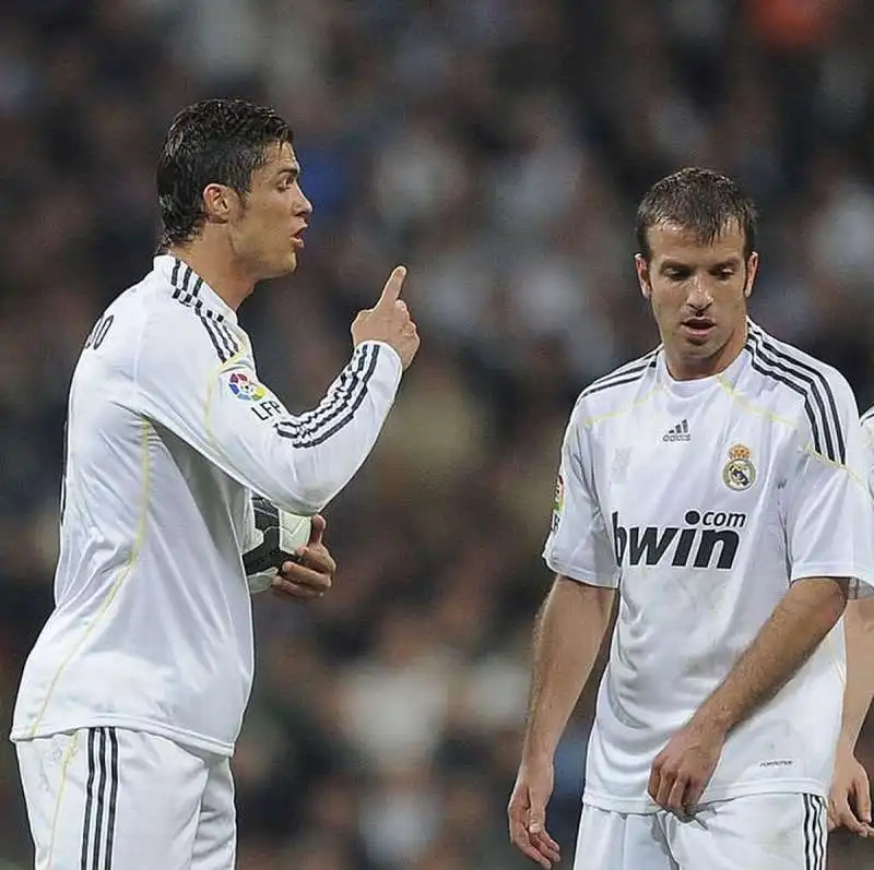 CRISTIANO RONALDO RAFAEL VAN DER VAART  