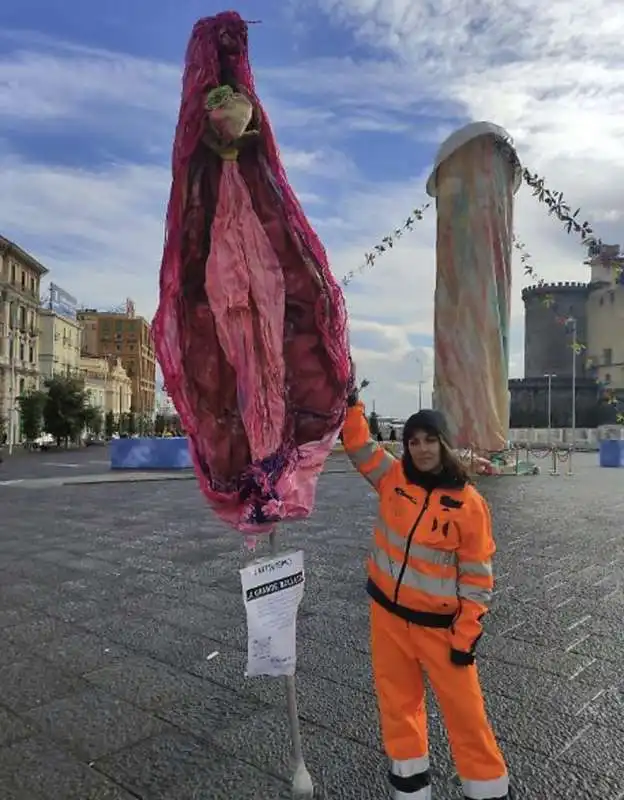 cristina donati meyer e la maxi vagina a napoli   4