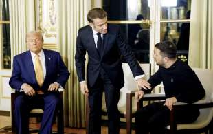 donald trump emmanuel macron volodymyr zelensky