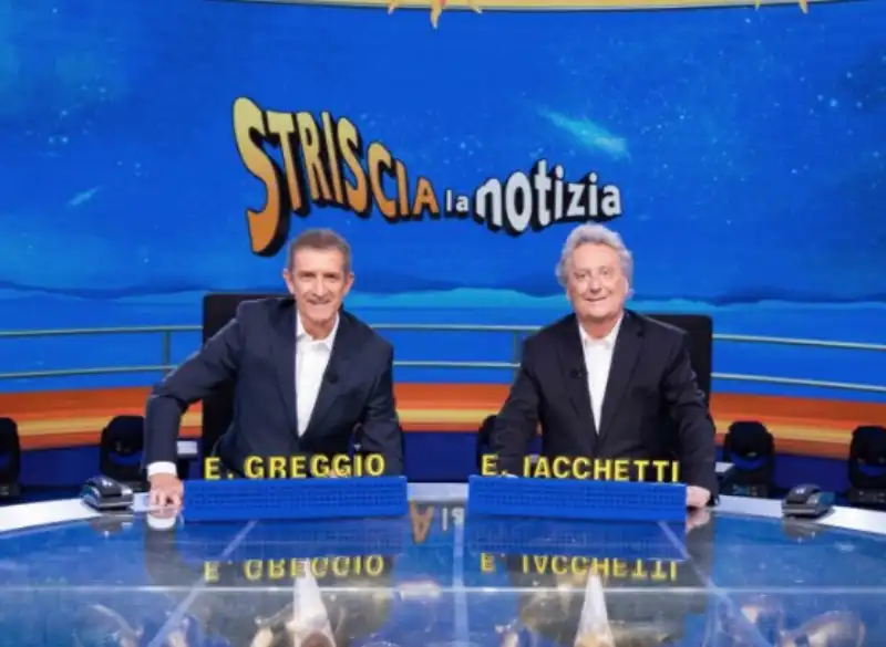 ezio greggio enzo iacchetti a striscia la notizia 1