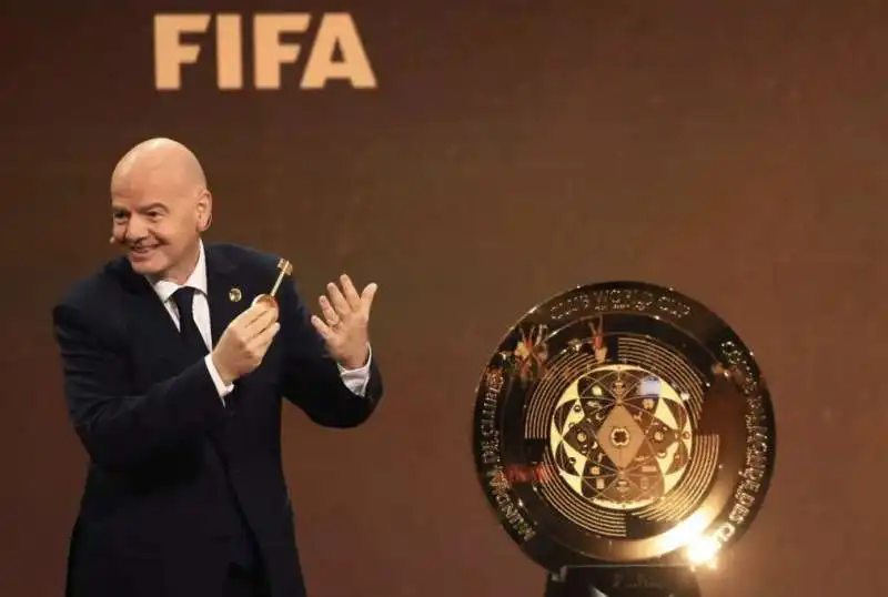 gianni infantino mondiale per club