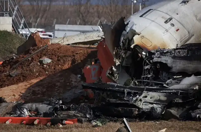 incidente aereo jeju air all aeroporto di muan   corea del sud   9