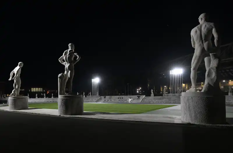 la nuova illuminazione dello stadio dei marmi  foto mezzelani gmt 008