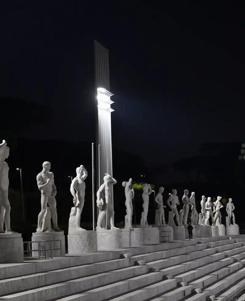 la nuova illuminazione dello stadio dei marmi  foto mezzelani gmt 014