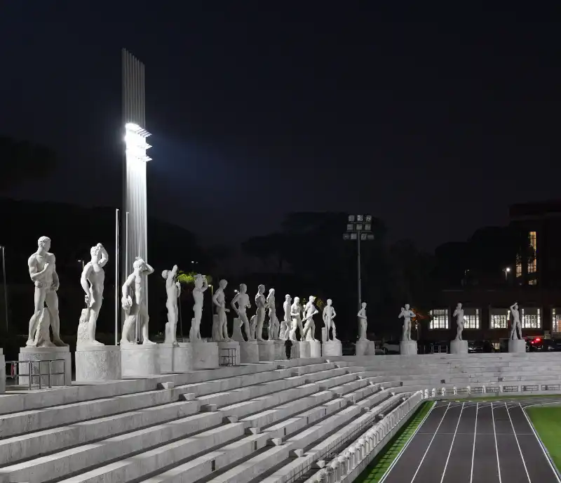 la nuova illuminazione dello stadio dei marmi  foto mezzelani gmt 015