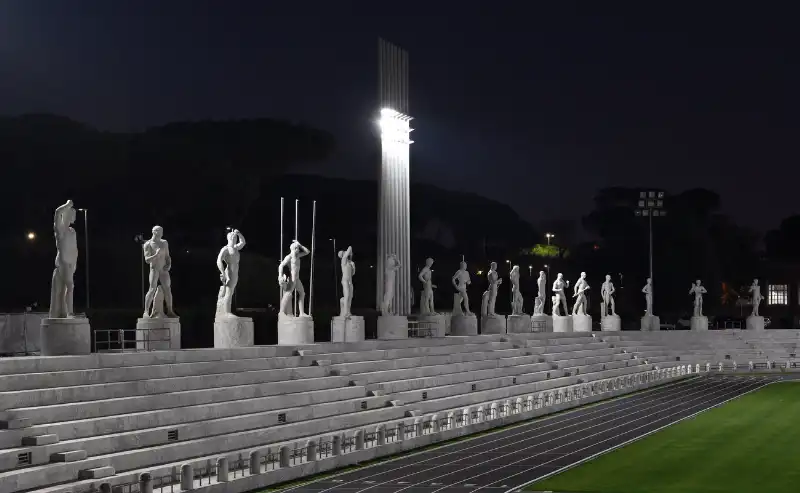 la nuova illuminazione dello stadio dei marmi  foto mezzelani gmt 020