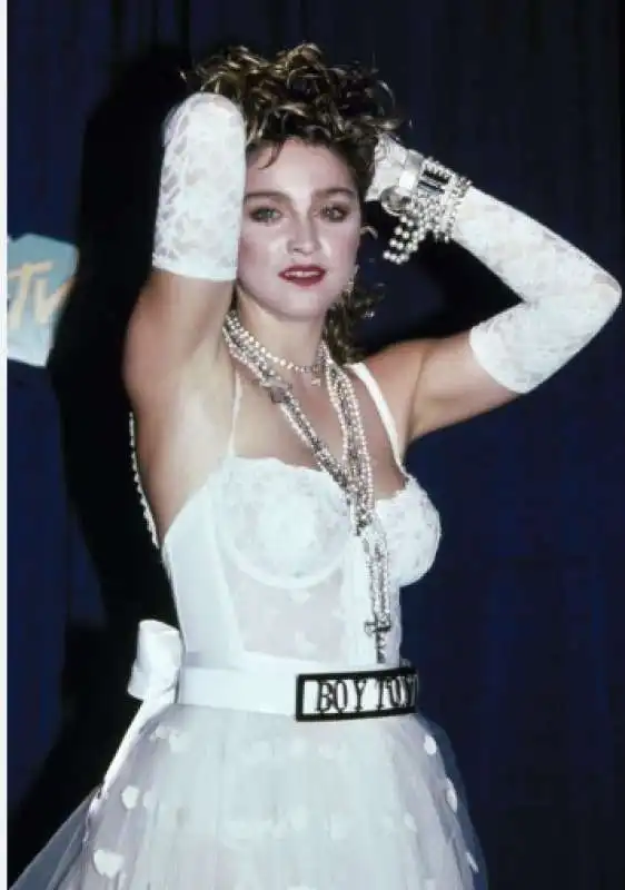 madonna   like a virgin 6