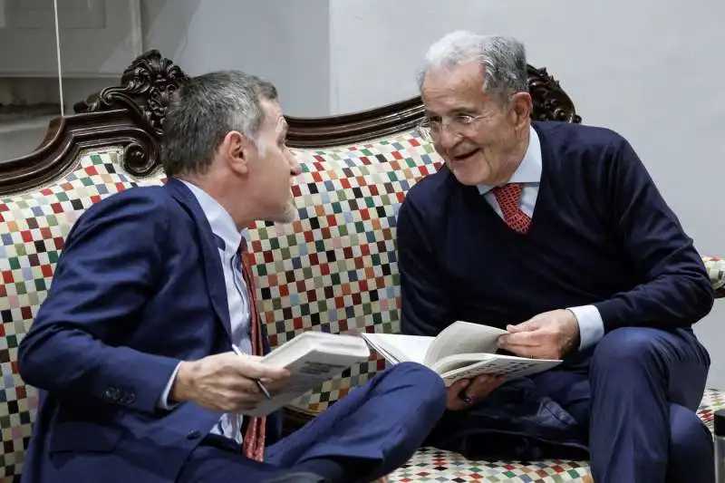 MASSIMO GIANNINI E ROMANO PRODI - PRESENTAZIONE IL DOVERE DELLA SPERANZA - FOTO LAPRESSE  