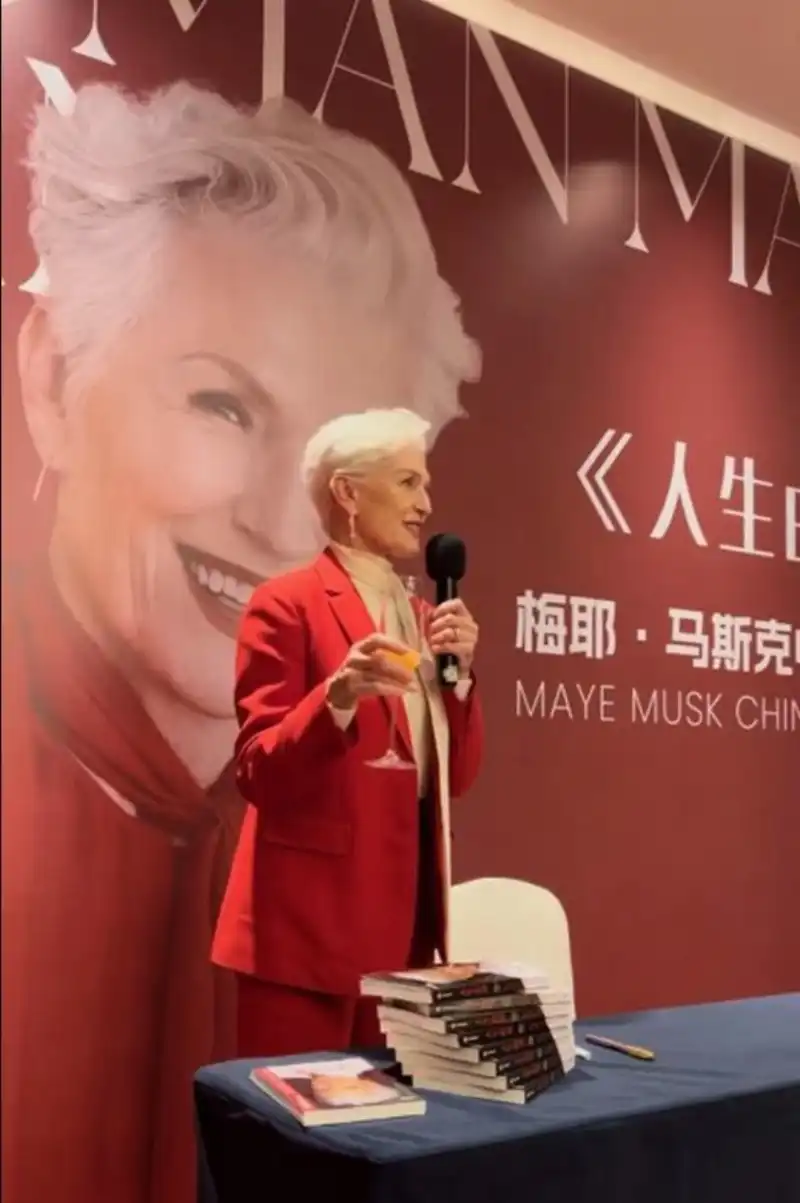 maye musk in cina 4