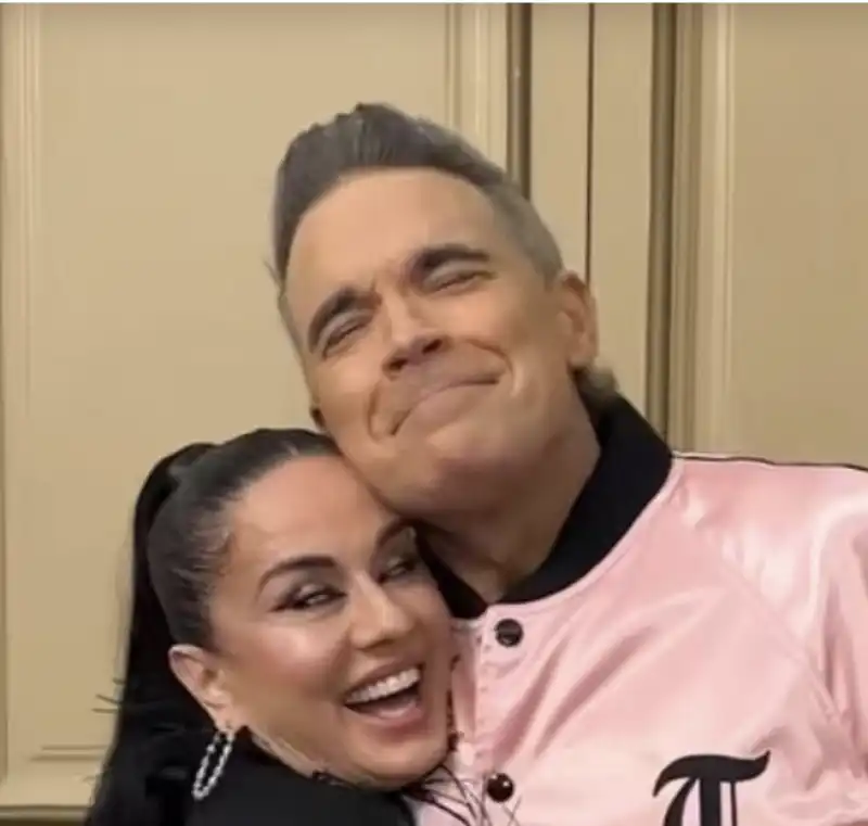 paola iezzi robbie williams