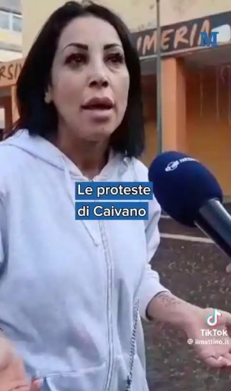 PROTESTE DEGLI OCCUPANTI ABUSIVI DELLE CASE POPOLARI A CAIVANO