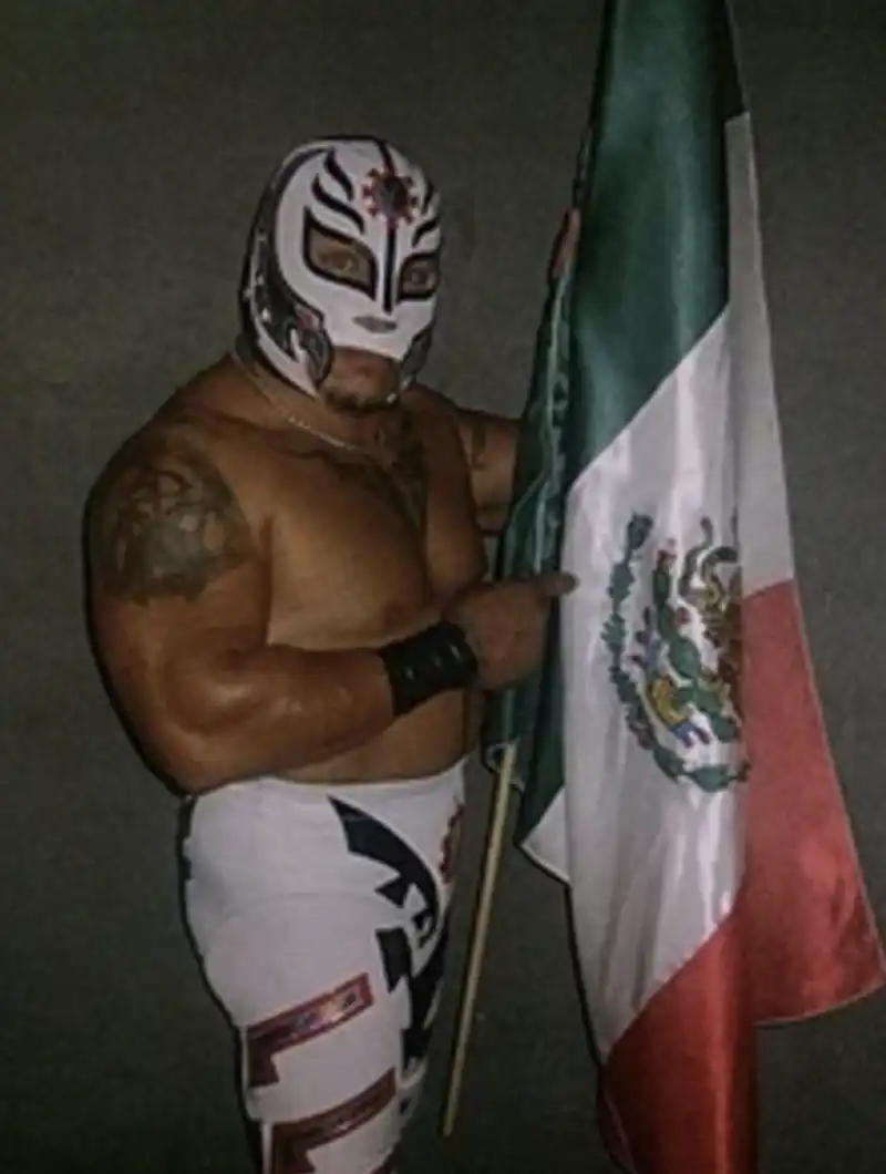 REY MYSTERIO