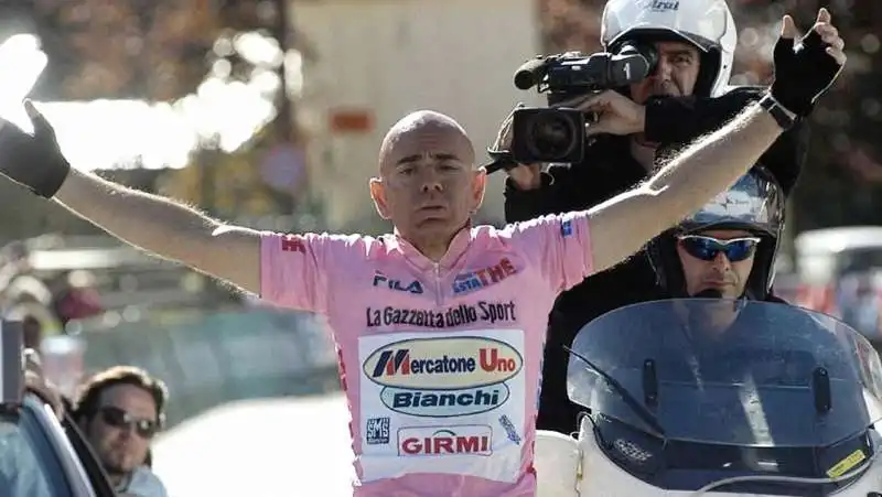 ROLANDO RAVELLO il pirata marco pantani