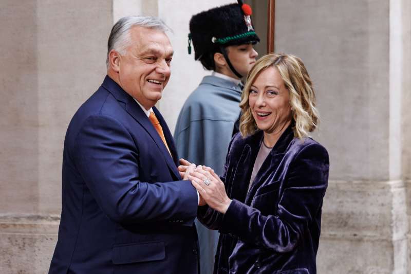 viktor orban giorgia meloni - foto lapresse