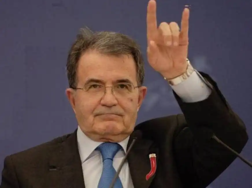 romano prodi corna