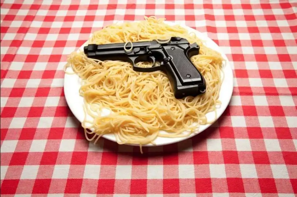 pistola spaghetti armi