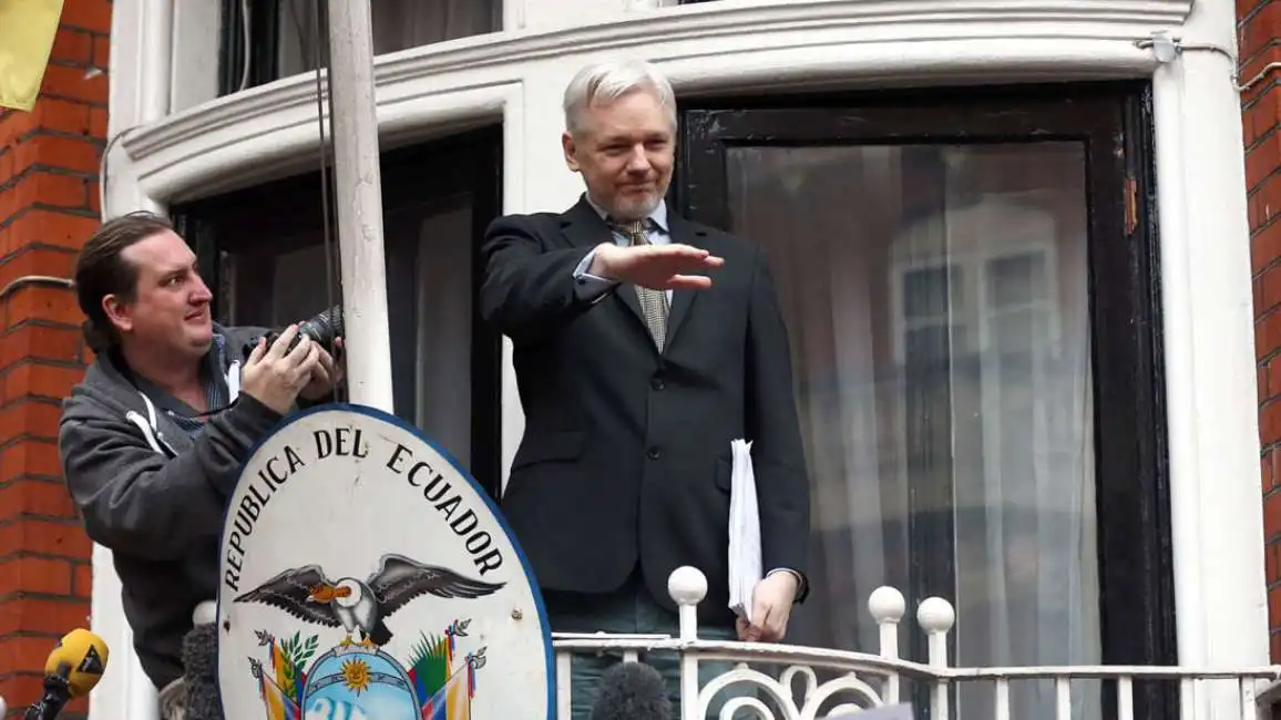 julian assange ambasciata ecuador