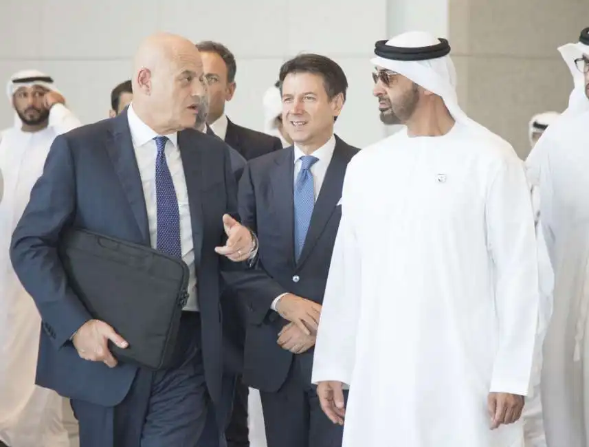 giuseppe conte claudio descalzi mohammed bin zayed al nahyan emirati arabi abu dhabi 