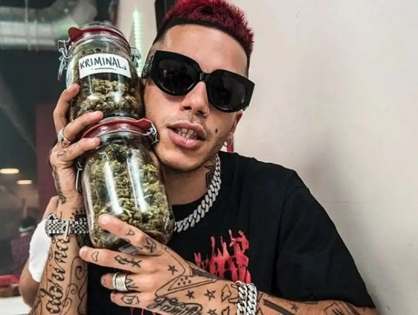 sfera ebbasta