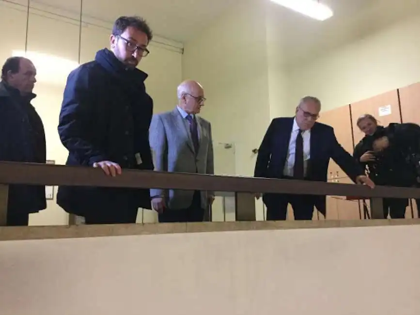 alfonso bonafede sul luogo della caduta tribunale di milano