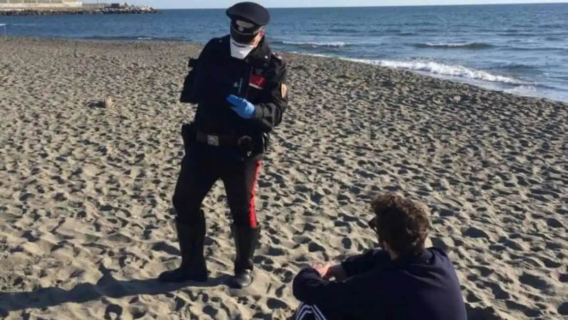 mandibola scoperta spiaggia anzio