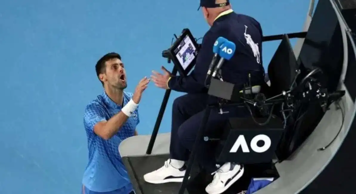 novak djokovic tifoso molesto australian open