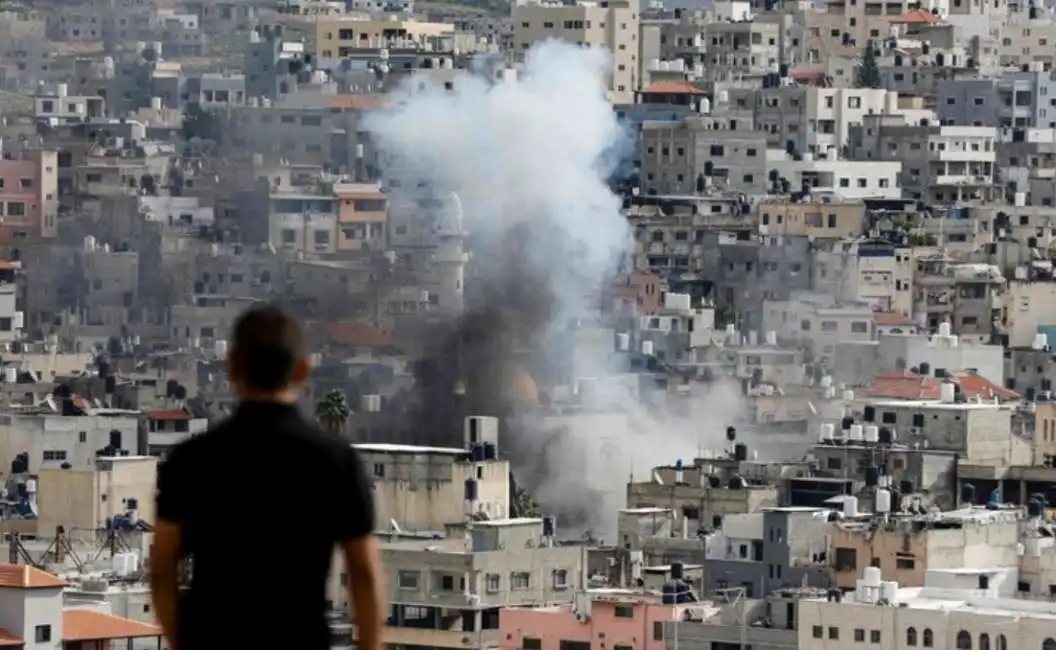 bombardamenti di israele su cisgiordania