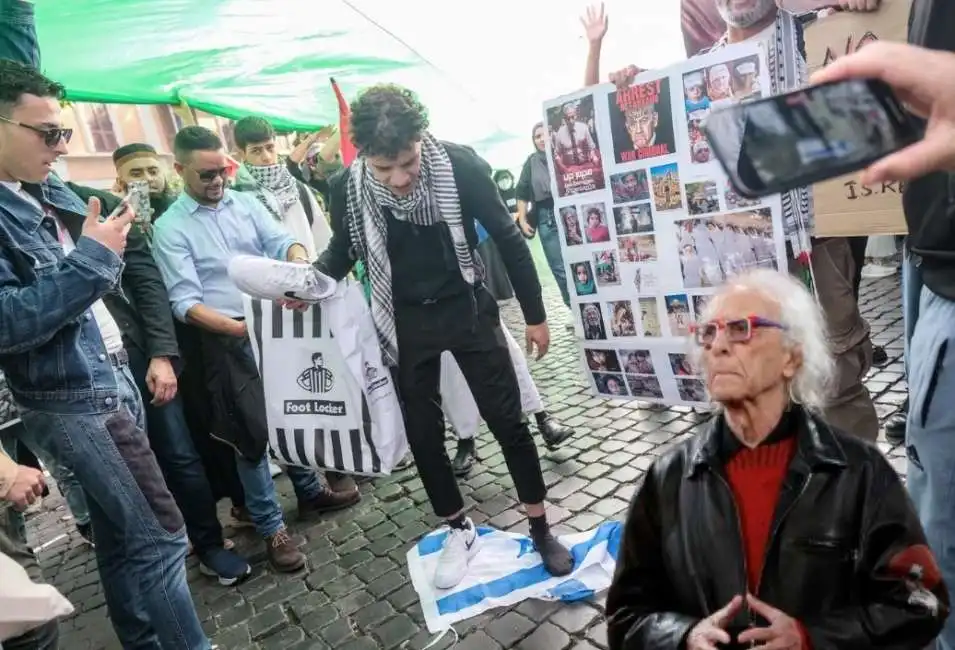 giampiero mughini manifestazione israele palestina