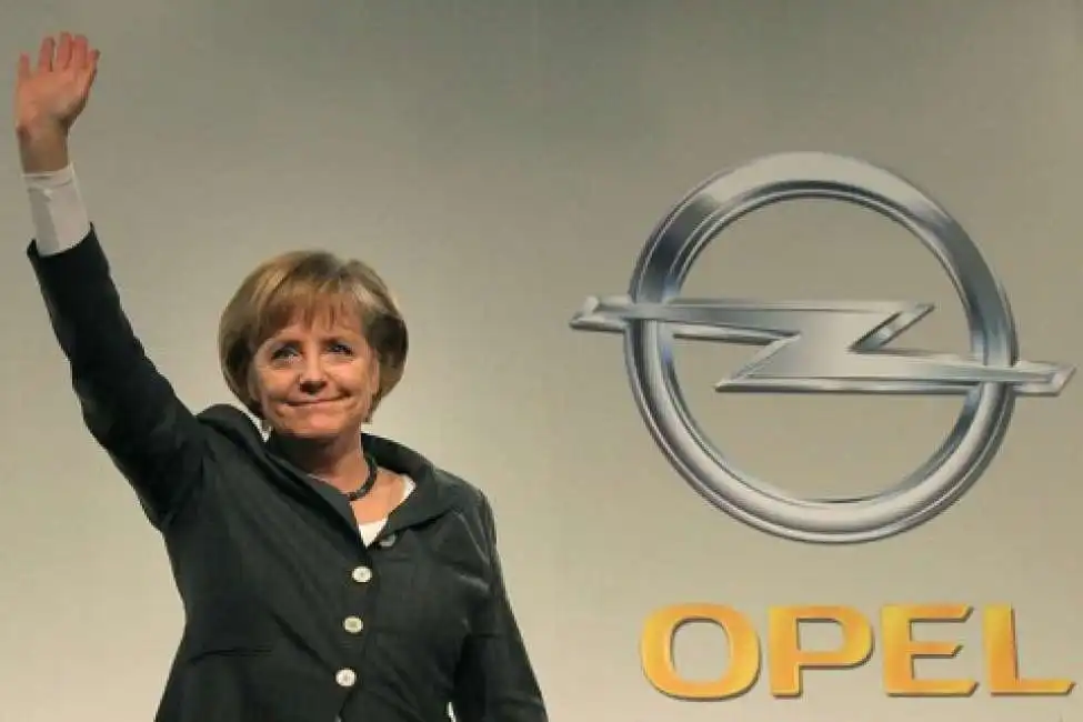 merkel opel. 