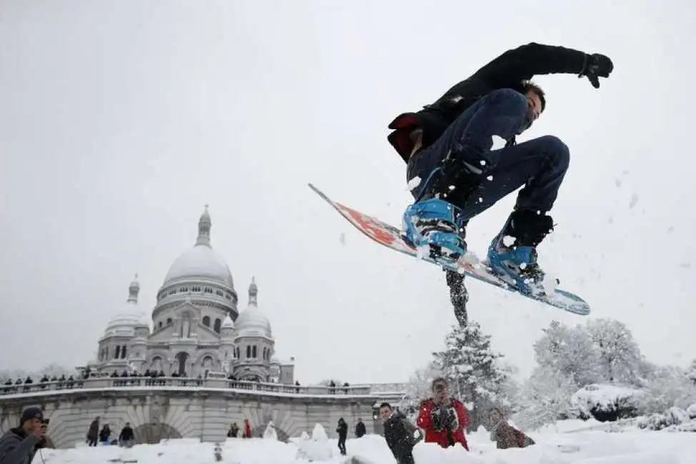 francia sotto la neve 