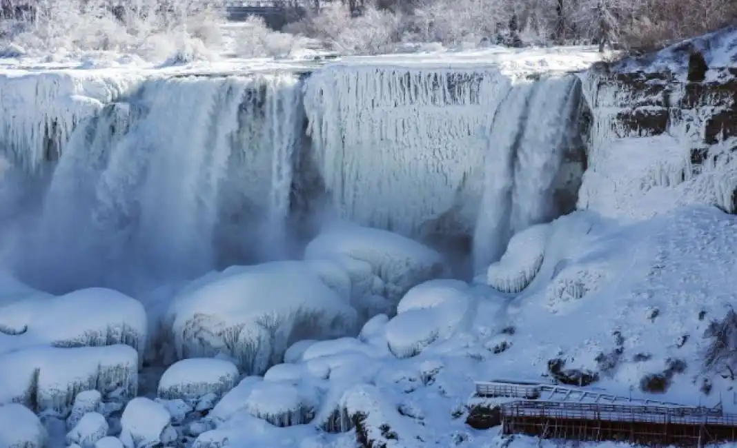 cascate del niagara-2