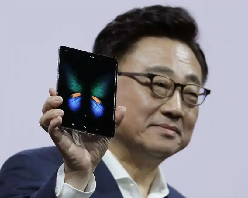 samsung galaxy fold