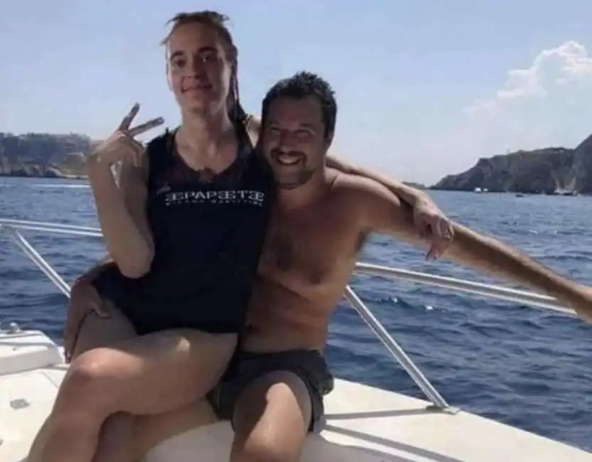 meme rackete salvini