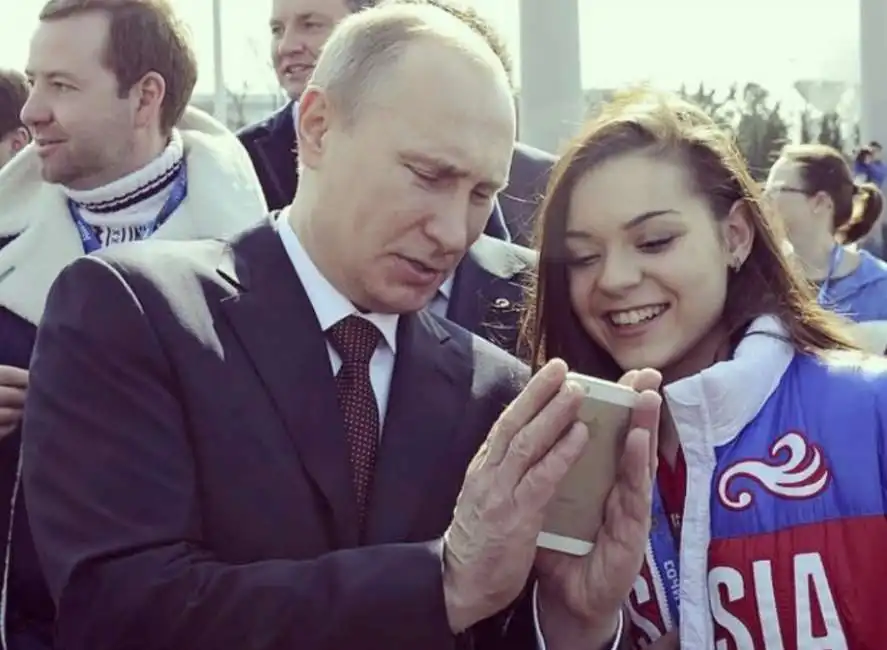 vladimir putin smartphone 