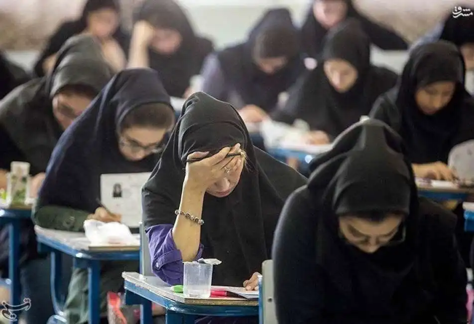 studentesse iraniane scuola iran donne 