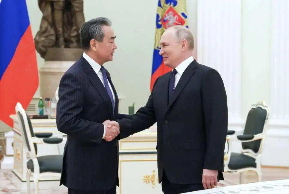 wang yi vladimir putin 