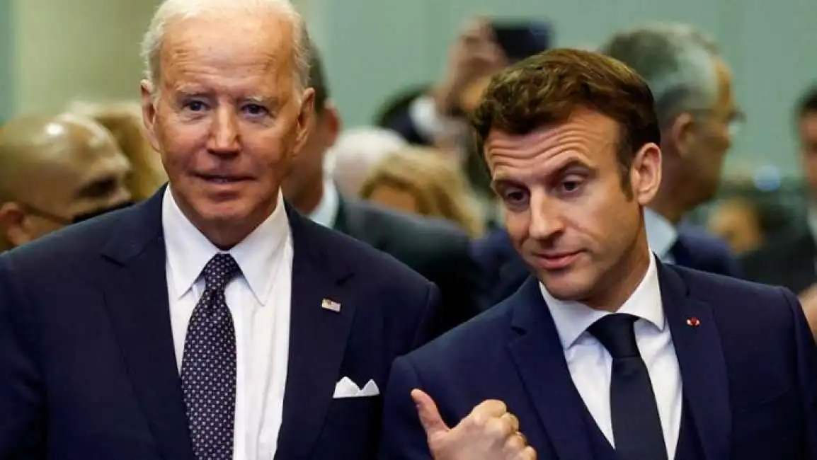 joe biden emmanuel macron