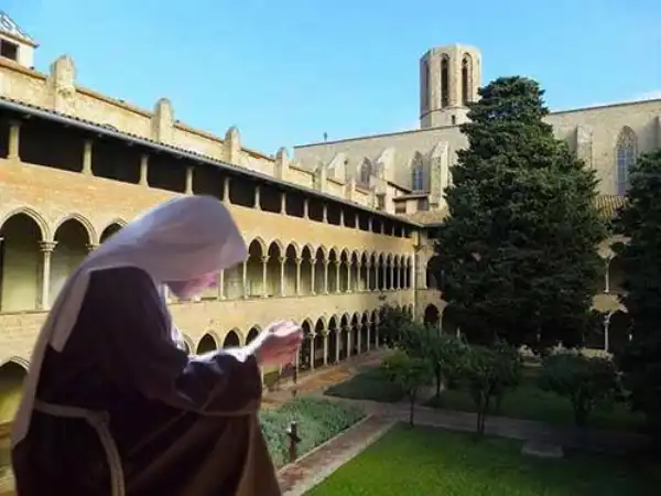 monastero di santa maria di pedralbes suora clarissa suore clarisse 