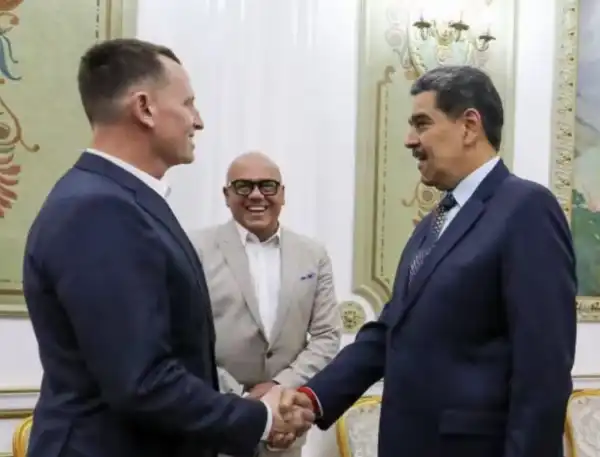 nicolas maduro e richard grenell 