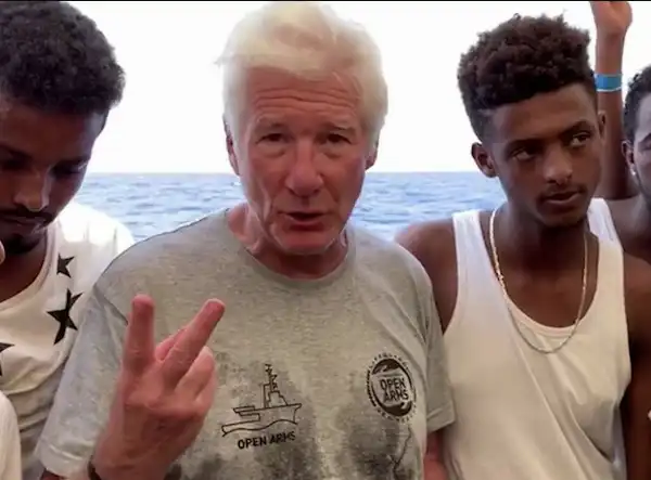 richard gere migranti open arms