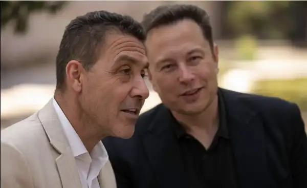 roberto vannacci e elon musk