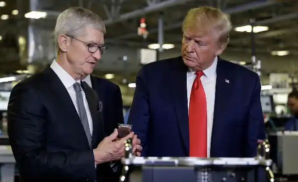 tim cook donald trump apple