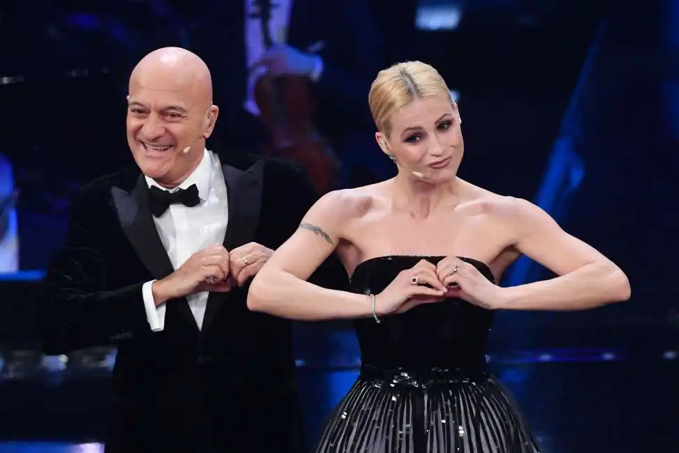 claudio bisio michelle hunziker sanremo 2019